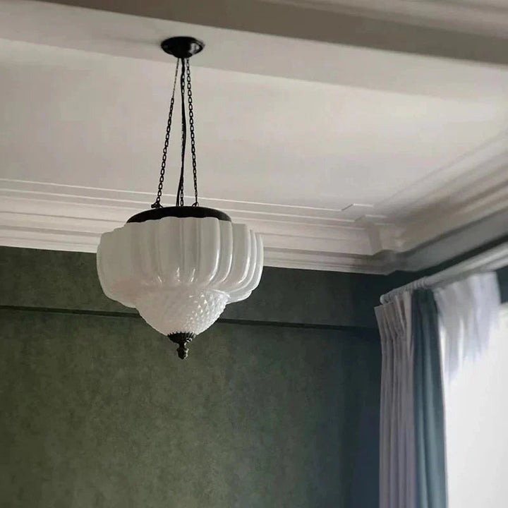 Nowoczesna biała minimalistyczna lampa wisząca