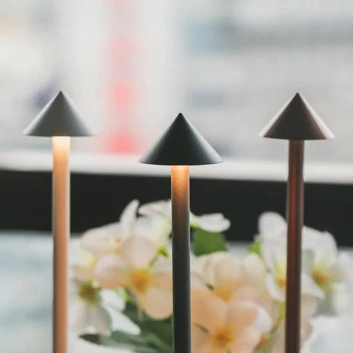 Minimalistyczna Bezprzewodowa Lampa Stołowa LED