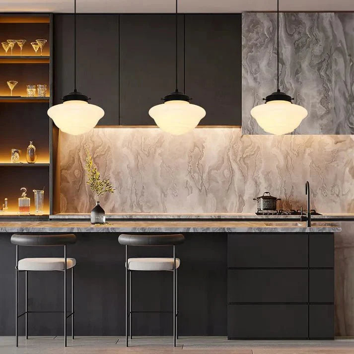 Vintage biała mleczna szklana geometryczna lampa wisząca