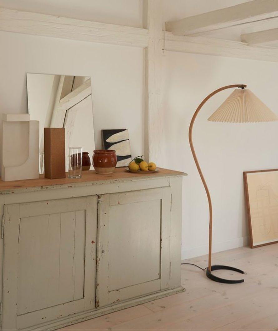 Lampa podłogowa Caprani