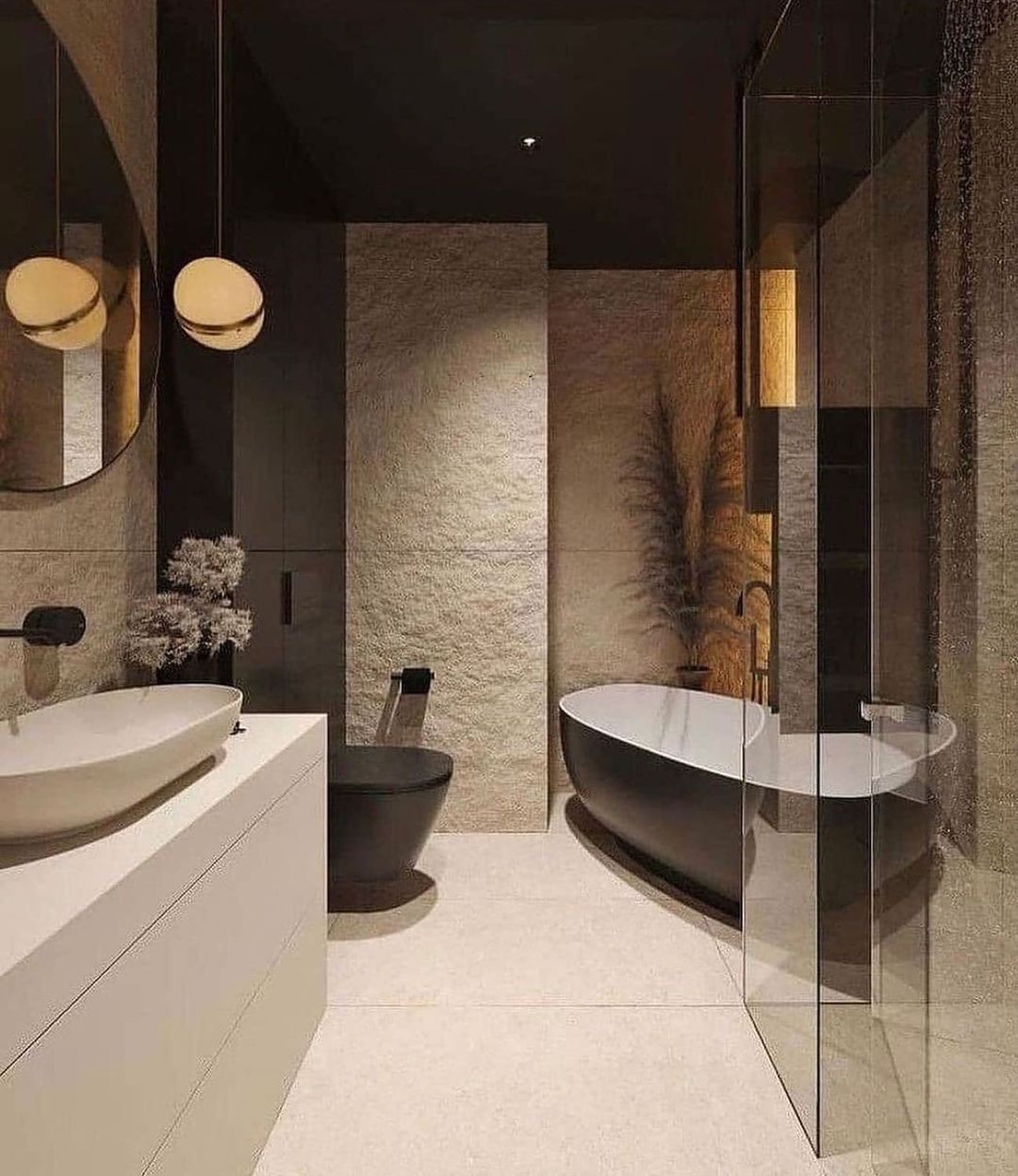 Lampa wisząca w kształcie półksiężyca