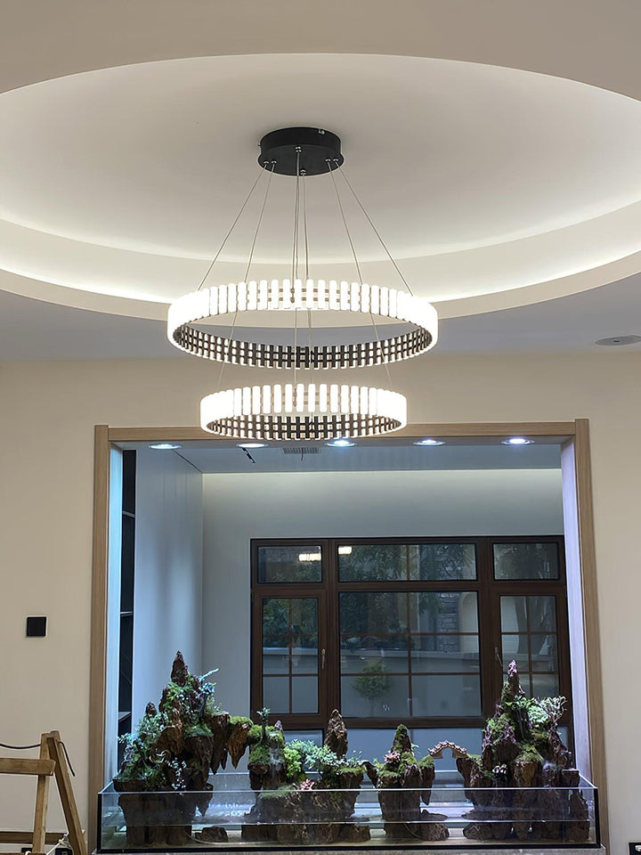 Wiszący żyrandol LED