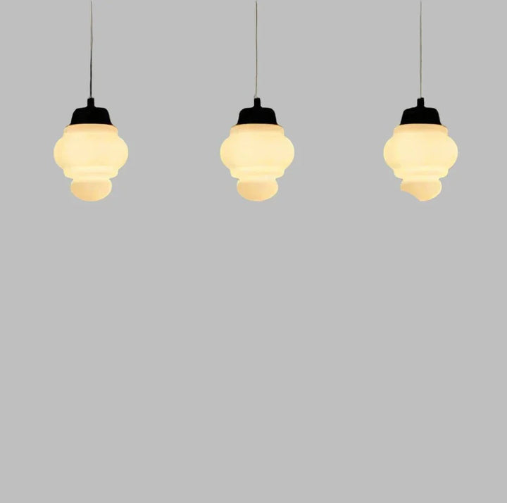 Vintage biała mleczna szklana geometryczna lampa wisząca