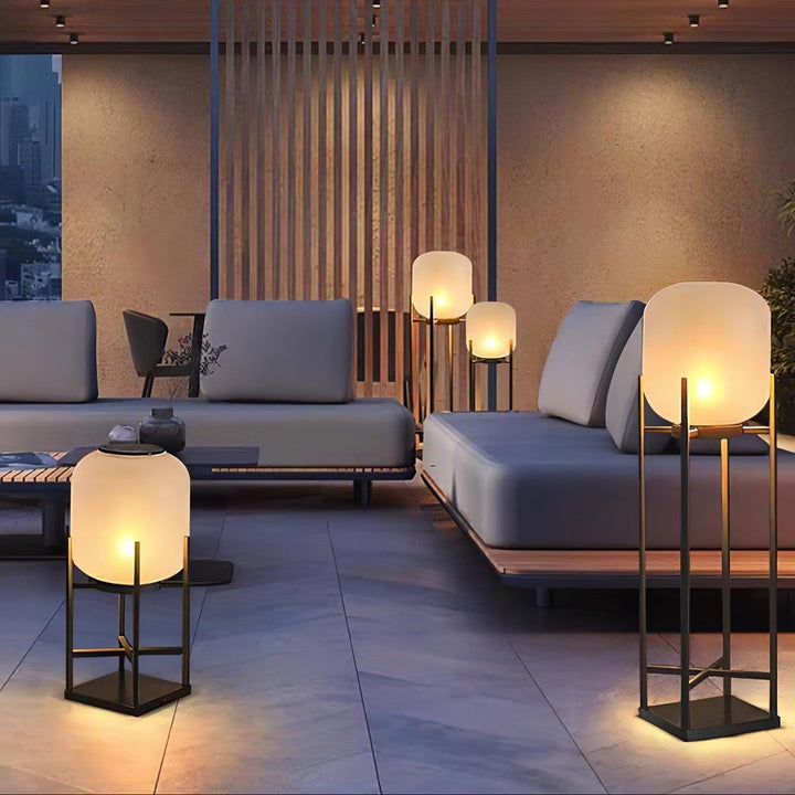 Lampa podłogowa na energię słoneczną do użytku zewnętrznego