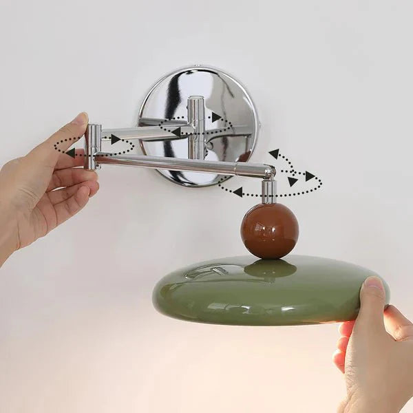 Lampa ścienna Lola z ruchomym ramieniem