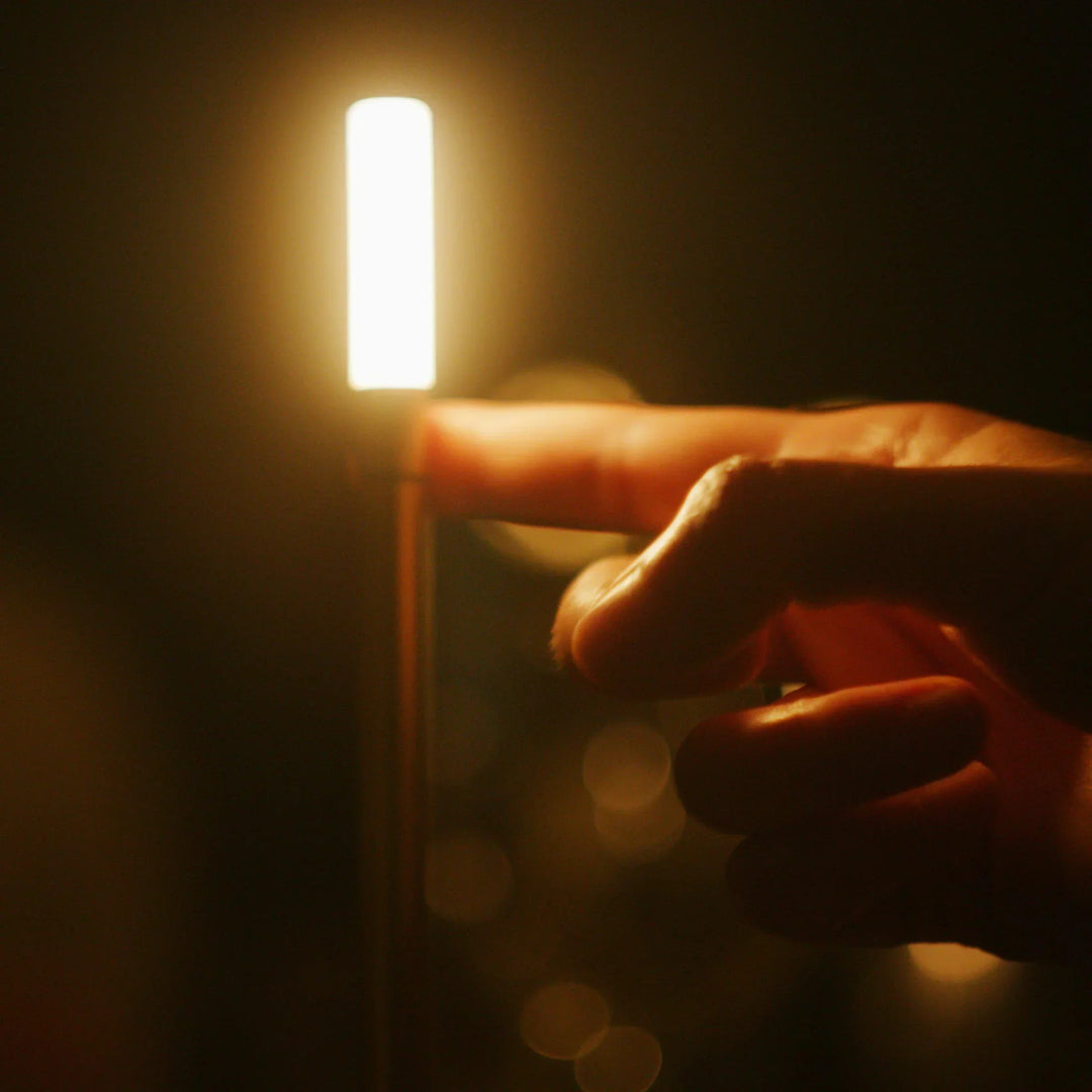 Nordycka lampa stołowa LED – designerska lampa kandelarowa