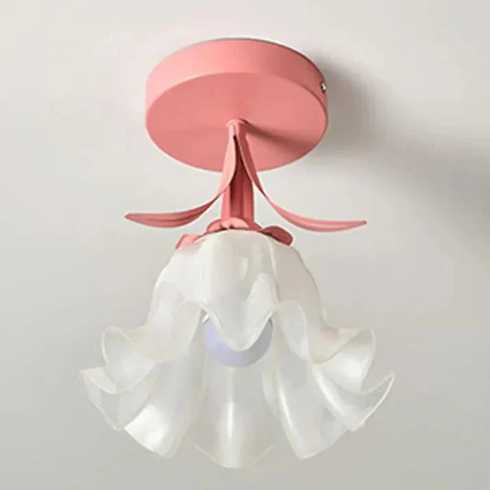 Prosta lampa sufitowa Tiffany z mini kwiatami