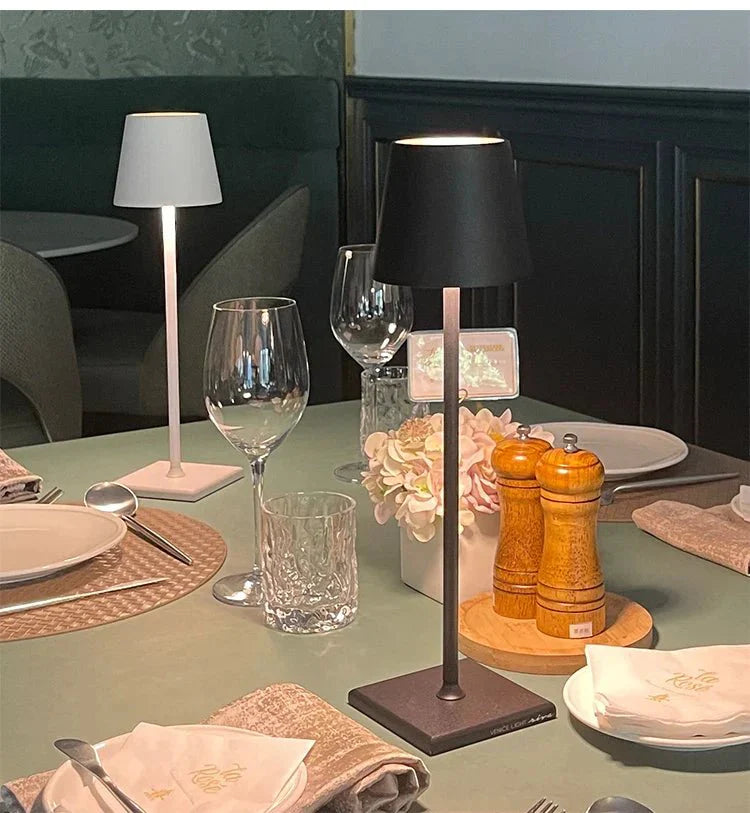 Nordiclight™ - Bezprzewodowa Lampa Stołowa Ładowana