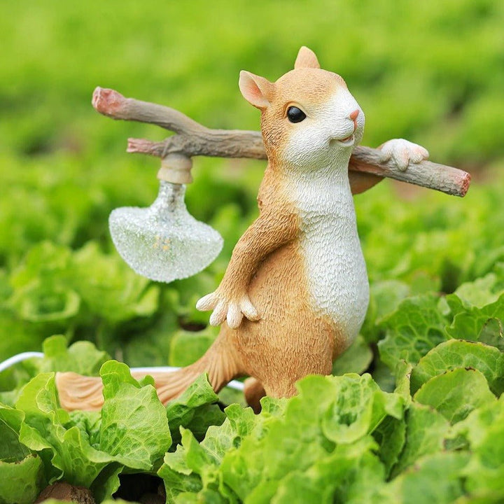 Lampka stołowa w kształcie wiewiórki