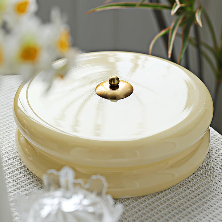 Lampa sufitowa w stylu Art Deco