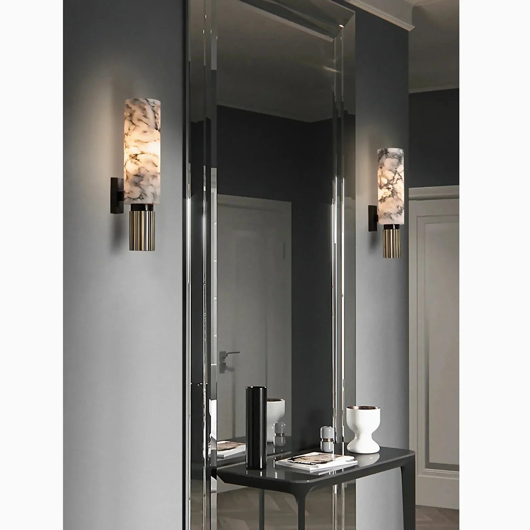 Marmurowa lampa ścienna