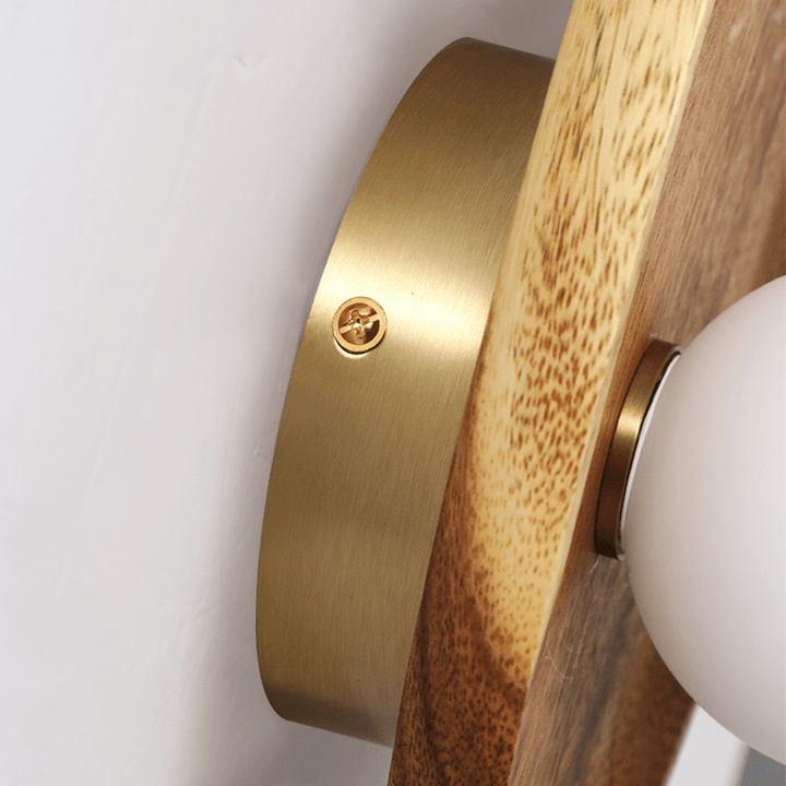 Naturalna drewniana lampa ścienna