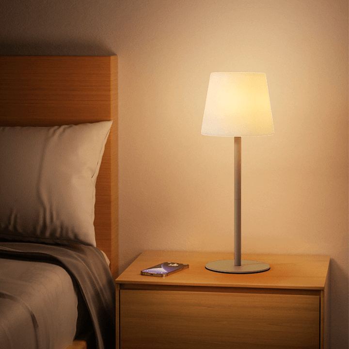 Bezprzewodowa lampa stołowa