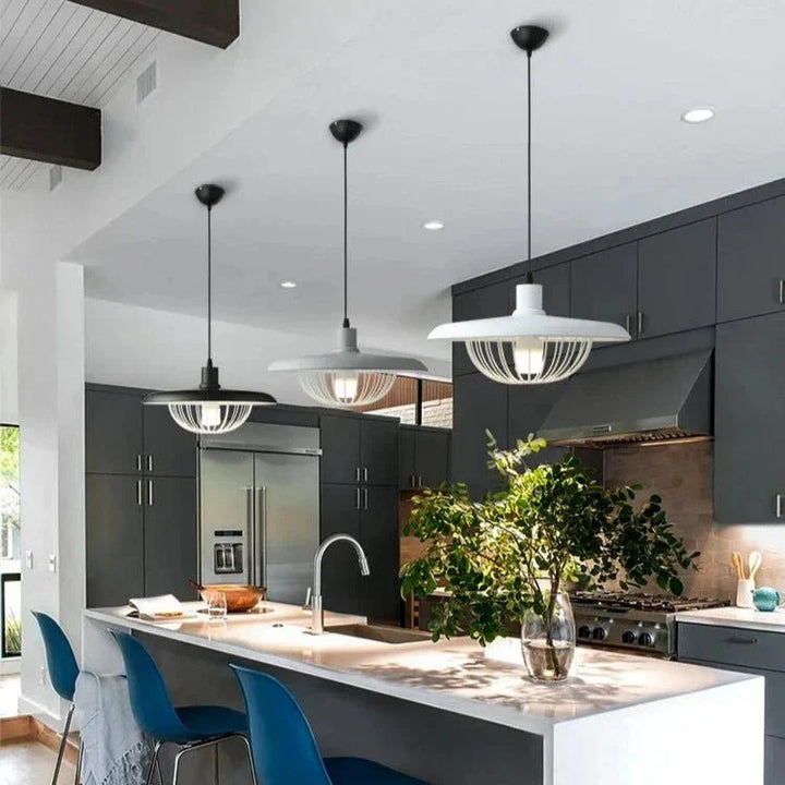 Lampy wiszące imitujące drewno