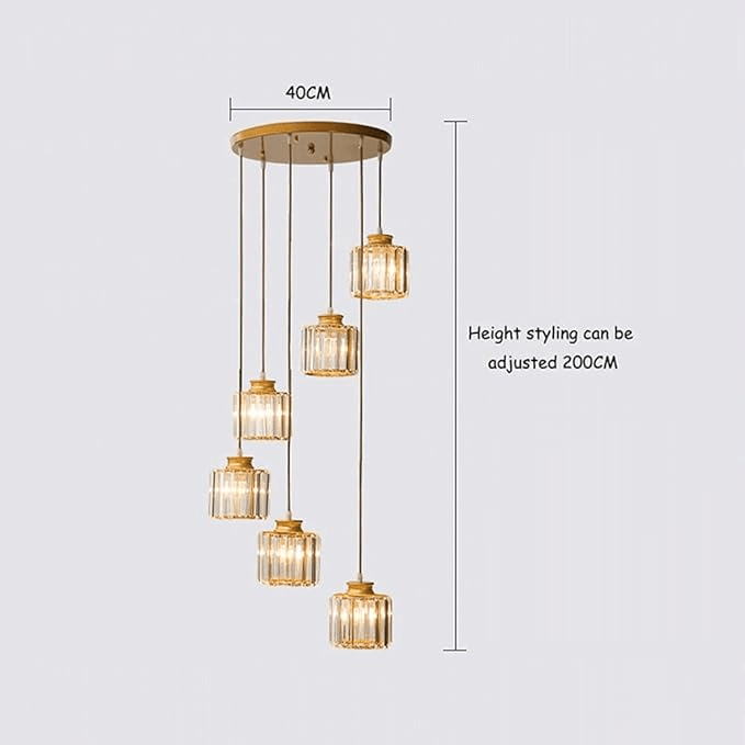 Kryształowy Vintage Kandelabr na Schodach