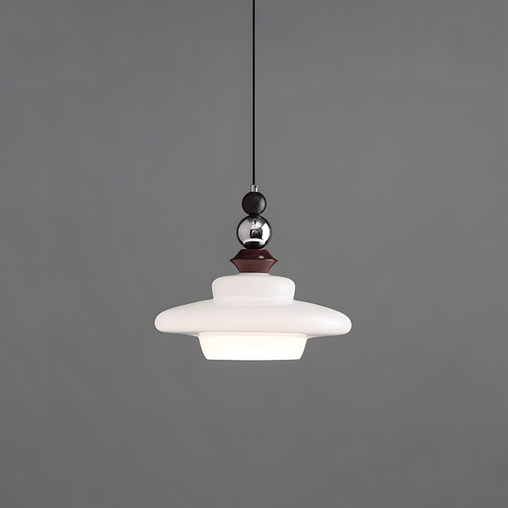 Szklana lampa wisząca w stylu vintage – ciepłe światło do jadalni