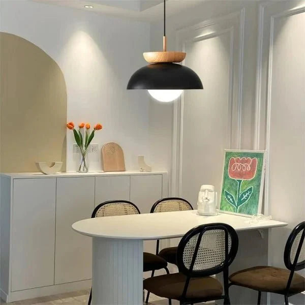 Skandynawska lampa wisząca półdrewniana