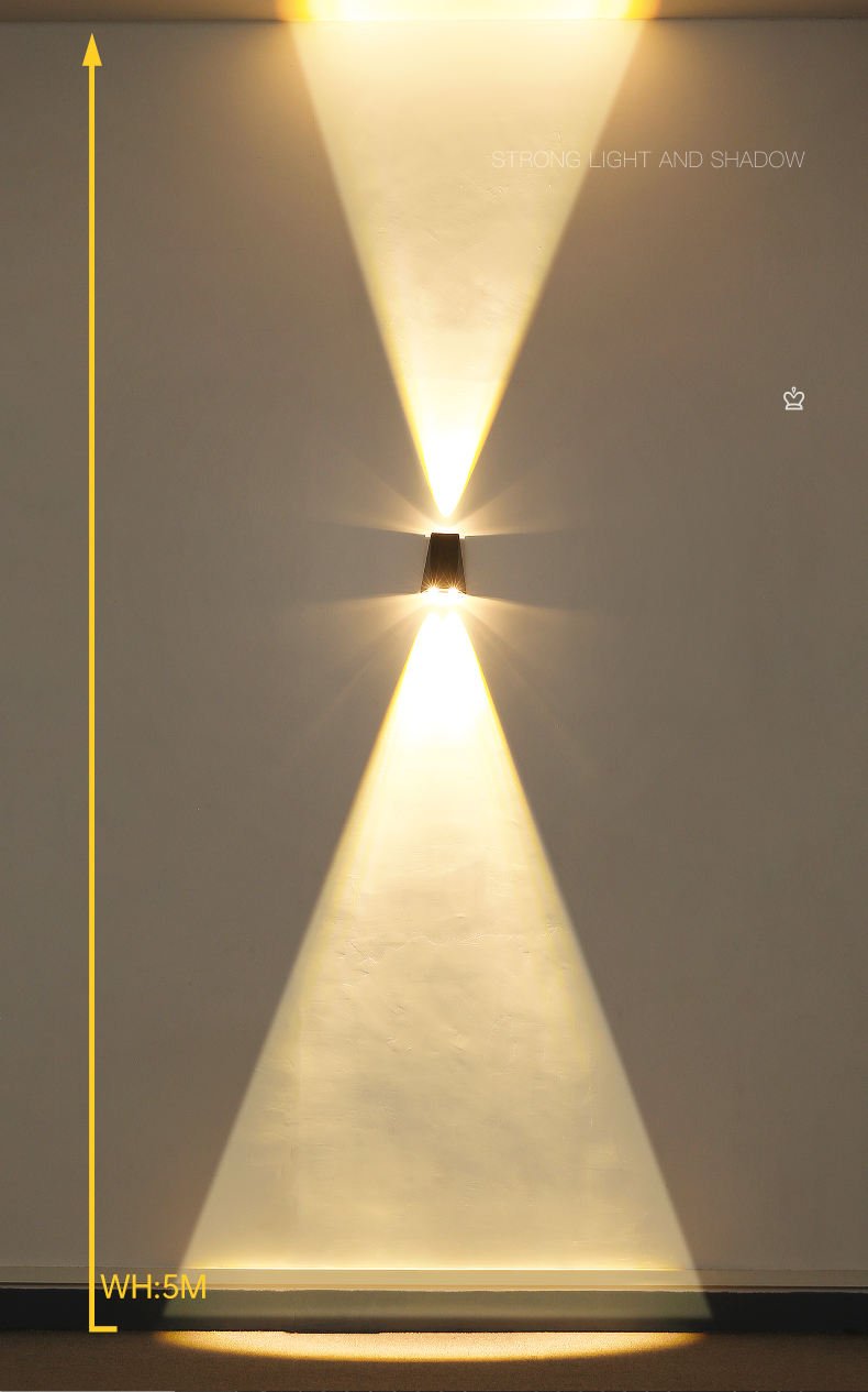 Lampka ścienna LED na energię słoneczną