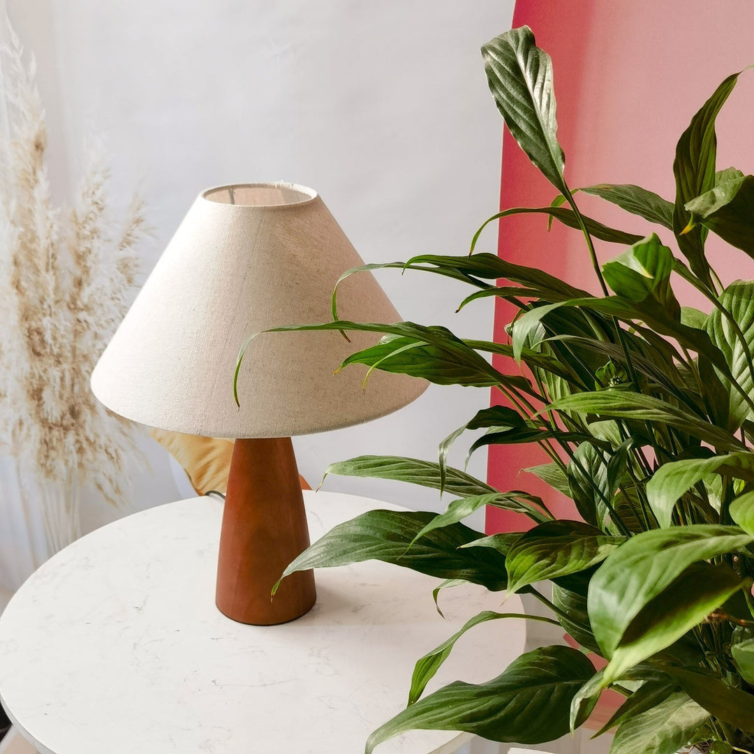 Lampa stołowa w stylu wiekowym z litego drewna